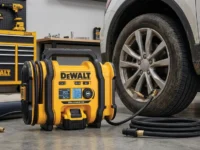 Dewalt Dcc020Ib Tire Inflator